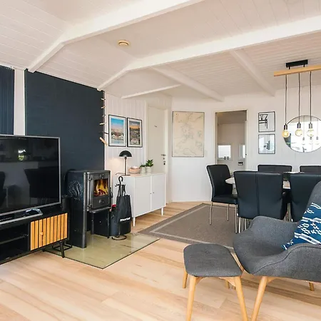4 Star In Ferienhaus Hejls