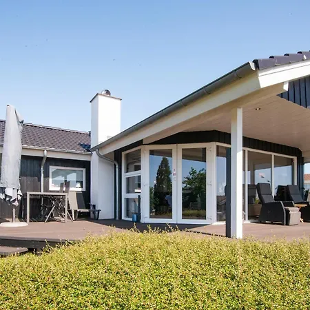 4 Star In Ferienhaus